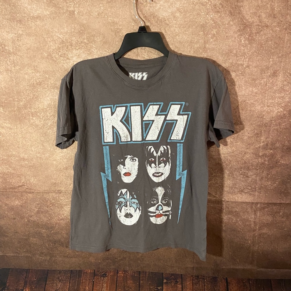 KISS Official Merchandise T-Shirt Size Medium-EUC!!